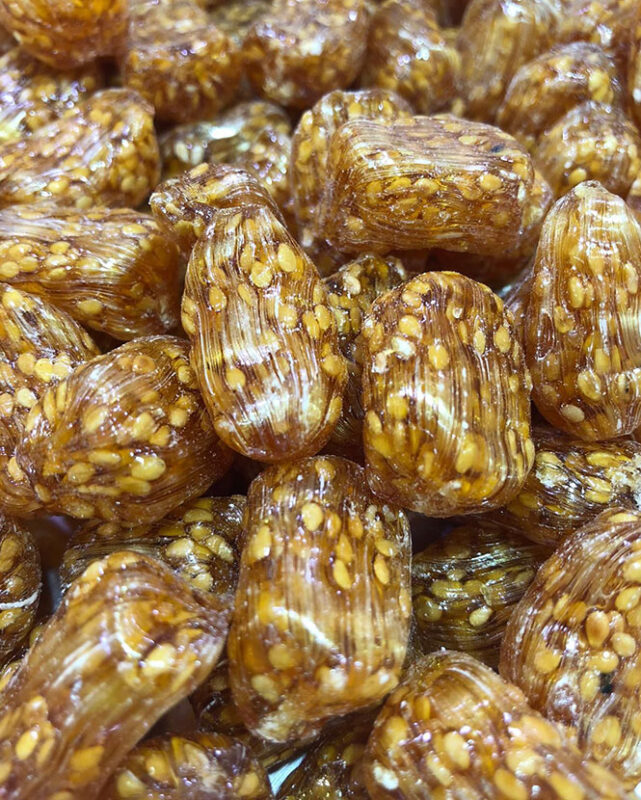 susamlı akide şekeri